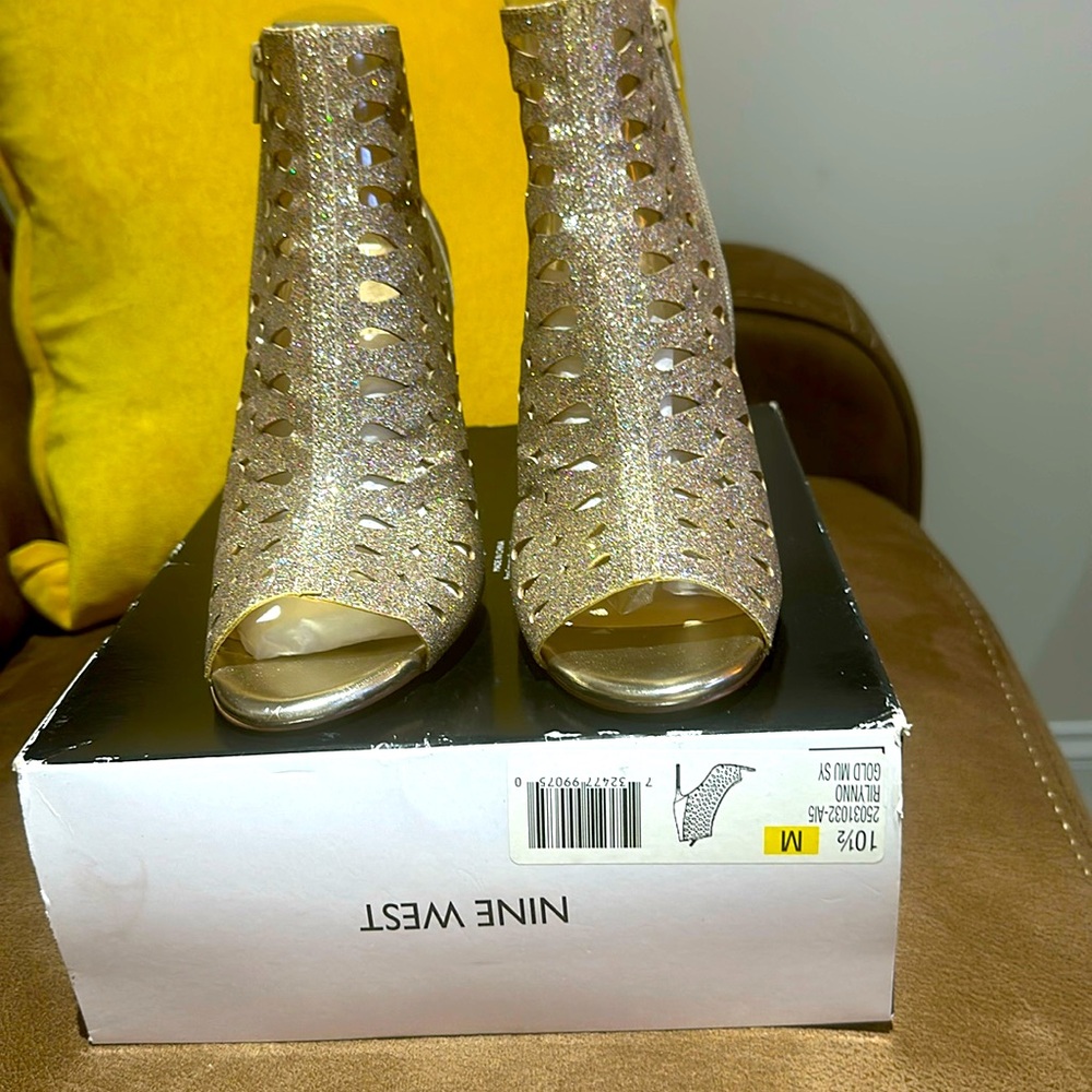 Nine West - Gently Used. Good Ankle Support.